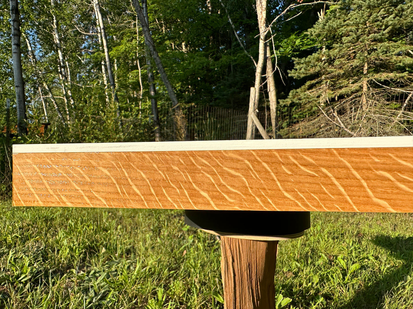 image of quartersawn red oak hardwood substrate